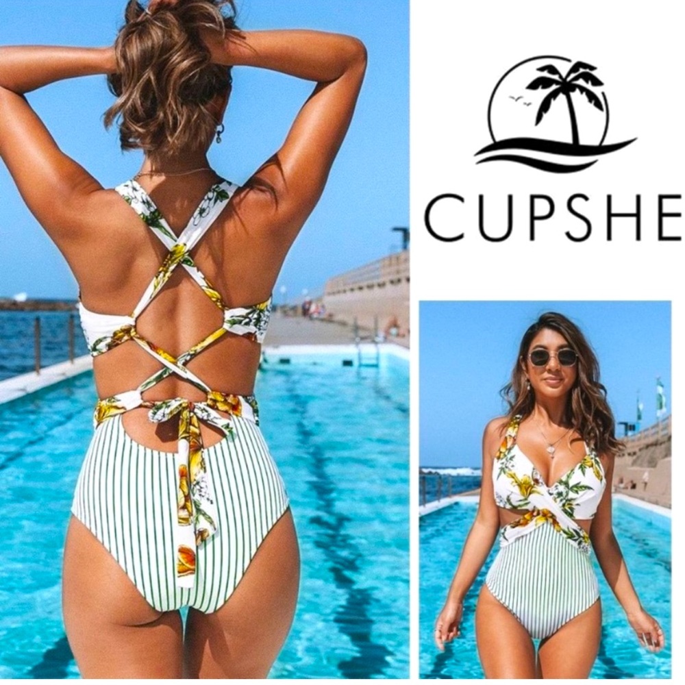 NWOT Cupshe size XXL White Floral and Stripe One Piece Cutout swimsuit 🌺